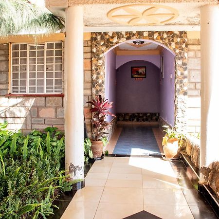 Super Break Hotel Kitale Exterior photo