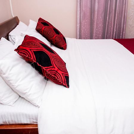 Super Break Hotel Kitale Exterior photo