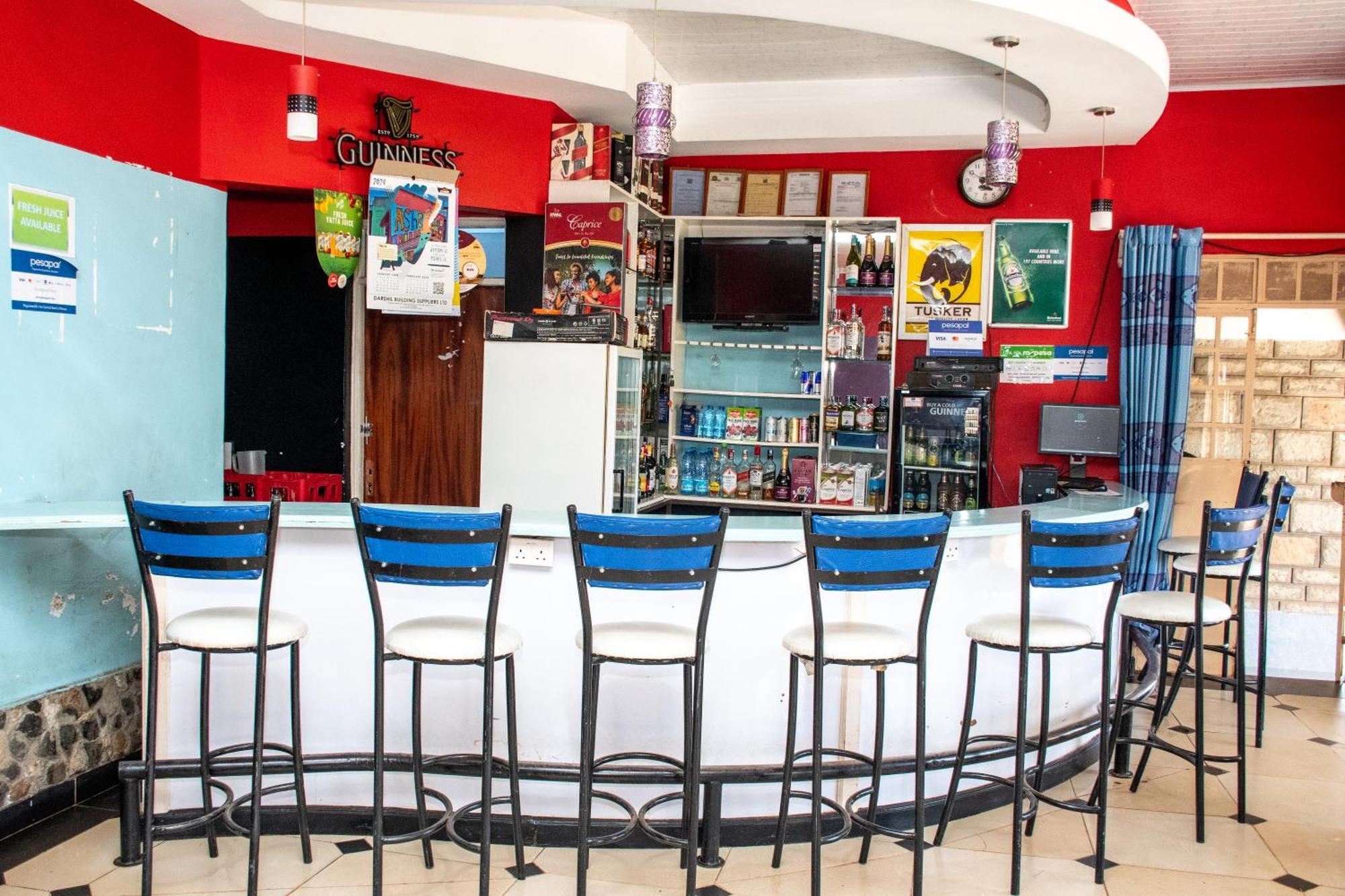 Super Break Hotel Kitale Exterior photo