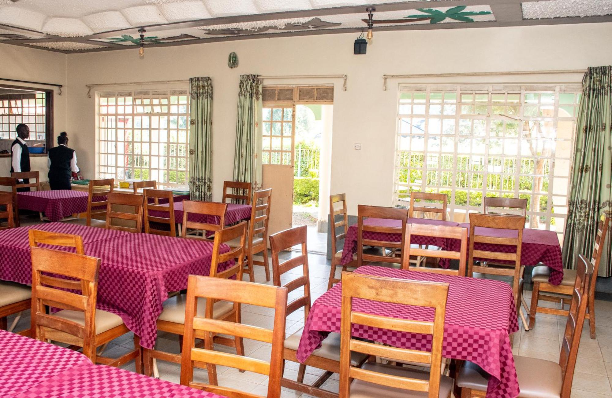 Super Break Hotel Kitale Exterior photo
