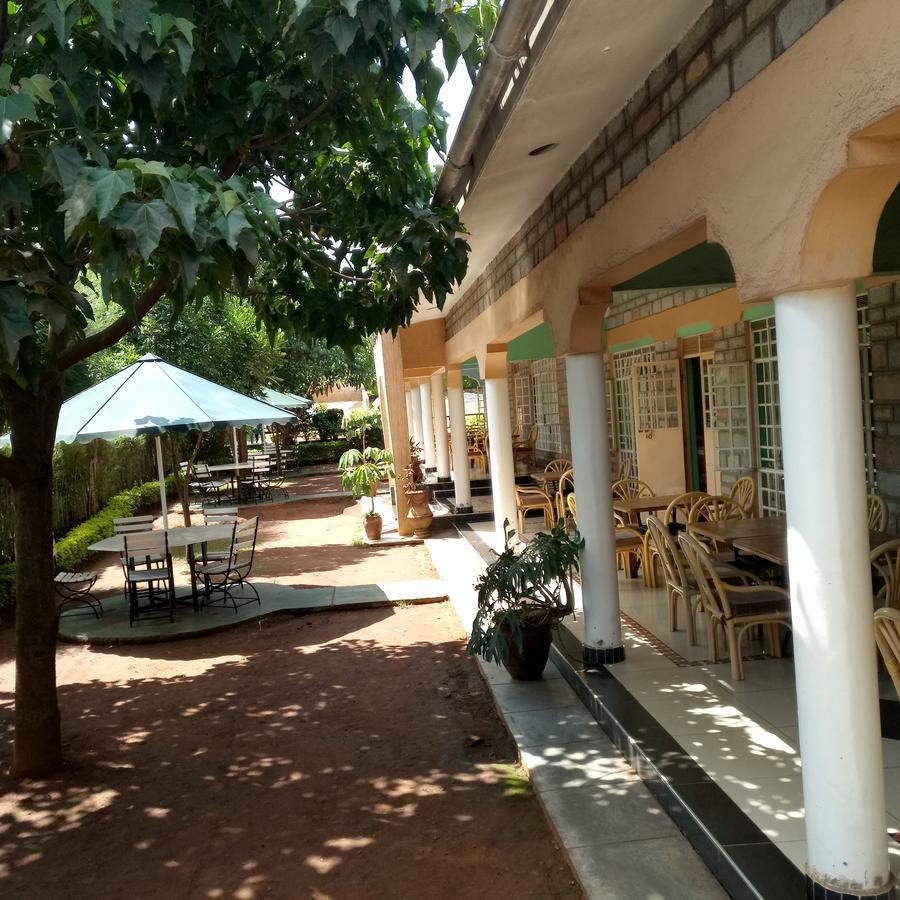 Super Break Hotel Kitale Exterior photo